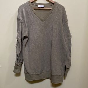 Suzanne Betro Weekend V neck sweater shirt